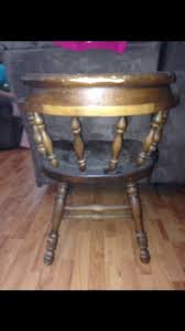 Also, they may have wooden hardware and a slightly orangish finish. Vintage Ethan Allen Captains Tavern Chair Collectors Weekly