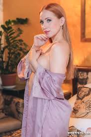 ▷ Kiara Lord in Kiara Lord, Curvy MILF Addicted to Anal (Photo 2) | Private