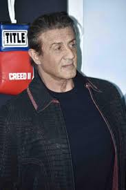 Set the scene of your living room to the. Sylvester Stallone Trauert Um Seine Mutter