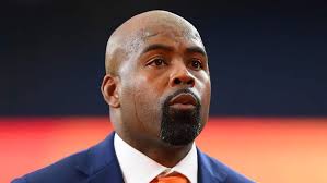 Jeffery Simmons Interrupts Tennessee Sports Radio Host During Live Broadcast