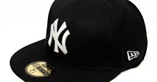 Pakai topi new era stickernya tidak dilepas : Ej Czy Nosi Sie Naklejke Na Czapkach New Era Czy A H Wykop Pl