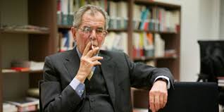 Wir gedenken heute in demut der opfer, sagt bundespräsident alexander van der bellen. Van Der Bellen Ich Habe Die Nase Voll Gehabt Von Mir Selbst Grune Derstandard At Inland