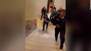Officer eugene goodman has been hailed as a hero on capitol hill for preventing the invaders from breaching the senate chamber during the jan. Lawmakers Want To Award A Congressional Gold Medal To The Capitol Police Officer Who Lured Rioters Away From The Senate Chambers Cnn