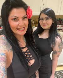 Rochelle Martinez's Instagram, Twitter & Facebook