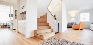 Wohnung renovieren ideen this pagerenovieren ideen eine neue wandfarbe im schlafzimmer neue fliesen im bad oder der langersehnte holzfu. Haus Umbauen Vorher Nachher Die Spannendsten Projekte