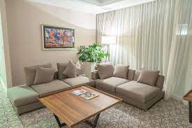 Kum beji rengi resim galerisi. Kum Beji Duvar Boyasina Yakisacak Dekoratif Aksesuar Onerileri