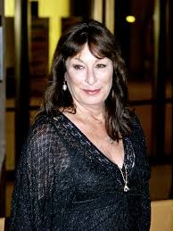 Anjelica Huston - Wikipedia