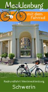 Die Zauberhafte Staft Schwerin Ist Zusammen Mit Dem Umgebenden Seenland 7 Seen Ein Wahres Urlaubsparadies Unser Reisetipp Entdec Mit Bildern Reisen Schwerin Radtouren