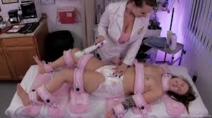 BoundHub - Diaper bounded and vibed in bed