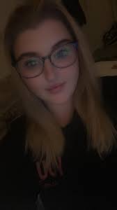 Hey I'm 31 years old been single for a long time know and ready to mingle …  I live in the north wales area and looking for love …. I'm open honest