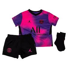 Juni 1989 in laval, frankreich) ist ein gabunischer fußballspieler.seit ende januar 2018 steht er beim fc arsenal, den er als kapitän anführt, unter vertrag. Paris Saint Germain 4 Trikot Jordan X Psg 2021 Baby Kit Kinder Www Unisportstore De