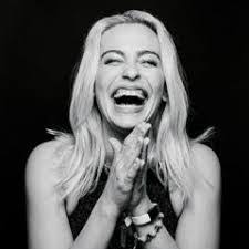 Candice Atkinson's Instagram, Twitter & Facebook