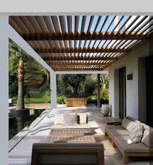 ► la mejor web para comprar pérgolas online al mejor precio. White Conrete Frame With Wood Modern Patio Design Pergola Backyard Patio