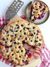 This pie crust recipe has the perfect buttery, flaky taste with the addition of lard. The Best Mixed Berry Pie Recipe Foodiecrush