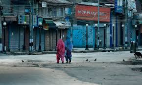 Giri in motoscafo a corfù. One Year Of India S Clampdown In Occupied Kashmir Here S Everything You Need To Know Pakistan Dawn Com