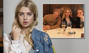 Gallagher began playing guitar at the age of 12, and became. Noel Gallagher S Daughter Anais Gallagher The Face Of H M Denim Express Co Uk