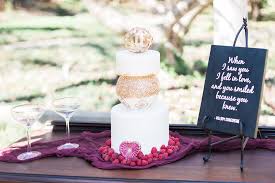 Romeo and juliet wedding cake. Romeo And Juliet Inspired Styled Shoot I Do Y All Art Deco Wedding Cake Simple Wedding Cake Rustic Geometric Wedding Cakes