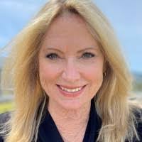 Kimberly Enright's Instagram, Twitter & Facebook