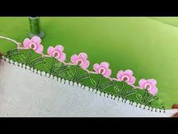 Iki Renkli Fiyonk Igne Oyasi Modeli Le Yazmalariniza Renk Katmaya Dillere Destan Olmaya Herkesin Aklinda Kalmaya N Chevron Crochet Tig Isleri Tig Isi Sablonu