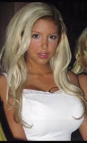 Elena Bell Min Klänning Är För Stor