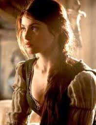 01022017 شمس بندر أو شمس الكويتية فنانة كويتية من أصل سعودي مواليد عام 1980م قضت معظم حياتها في الكويت لها الكثير من الأعمال الفنية والالبومات الغنائية. Victoria Queen Ferozdark6 Profile Pinterest