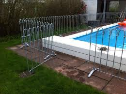 Poolzaun Mit Tor Aus Verzinktem Stahl Pool Zaun Pool Zaun