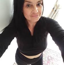 Beautiful Night in Lauterbrunnen, Switzerland 🇨🇭🌙✨ 📷 by: @hebenj [IG]