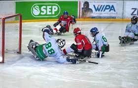 Das deutsche team startete stark, zauberte spät und kassierte noch später. Finale In The Para Ice Hockey Austria In The Ice Rink Gmunden World Today News
