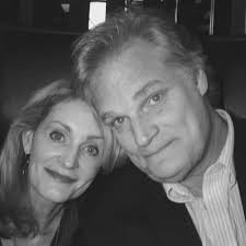 Loved the early Doobies. Saw them in 1974. So good. I appreciate the voice,  musicianship and hit writing ability by Michael. Just not the same Doobies  I cut my teeth on.