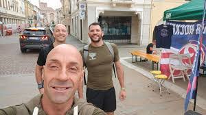 Manuela Caron's Instagram, Twitter & Facebook