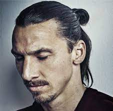 Non puoi essere zlatan, è ovvio. Fussballer Frisuren Zlatan Ibrahimovic Trend Haare Zlatan Ibrahimovic Fussball Haare Manner