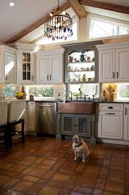 Our ky1 range is our square terracotta tiles. Rustic Terra Cotta Tile Kitchen Ideas 75 Beautiful Pictures August 2021 Houzz