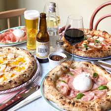 Uno dei 10 migliori piatti italiani. Dove Gustare Le Migliori Pizze Gourmet A Milano Man In Town
