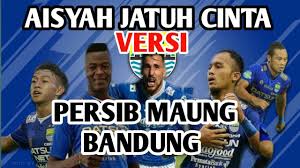 Film Pembunuh Bayaran Jatuh Cinta Direktori