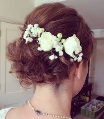Be it the big day or the day of the reception, this combination of a mini bouffant and a smooth low bun resting at the nape of the neck is always perfect. 40 Best Short Wedding Hairstyles That Make You Say Wow
