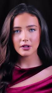 Lacy Simmons's Instagram, Twitter & Facebook