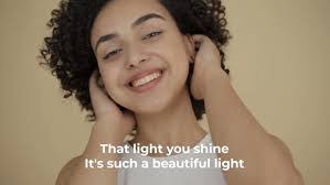 Heather Layne's Instagram, Twitter & Facebook