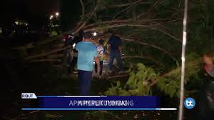 Berbagai suara, ditingkah dengan berkecipak mulutku menciumi penthil budhe yang timbul tenggelam kadang menonjol kadang melebar kena sapu lidahku berjcampur dengan erangan mbak. Digilis Kereta Selepas Terkena Zink Terbang By Berita Tv9
