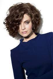 Kinnlange Haare Bei Locken Bob Haircut Curly Bob Hairstyles 2018 Curly Bob Hairstyles