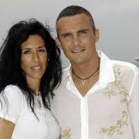 Son expérience d'écrivain et de cycliste en fait un témoin privilégié qui n'hésitera pas à dénoncer le « le tour avance. Non Laeticia Hallyday N Est Pas En Couple Avec Richard Virenque Gala