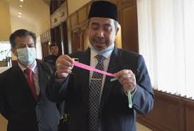 © hakcipta terpelihara 2020 pejabat pengarah tanah dan galian kelantan (ptgkn). Kelantan Kuat Kuasa Penggunaan Gelang Merah Jambu Hijau Astro Awani