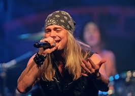 Solinger joined skid row in 1999 when he. Uuzgumlu7 C2im
