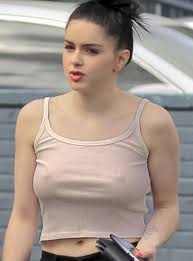 Celebrity! Nude and Famous! Nipples!