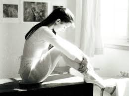 Ballerina 2017 online subtitrat in romana ne prezinta o fata orfana ce viseaza sa devina balerina si paraseste orasul rural brittany pentru a merge la paris, unde incearca sa devina cineva si adera ca elev la casa grand opera. Wallpaper School Portrait Blackandwhite Ballet Film Girl Dance Ballerina Pretty Classroom Grain Dancer Skirt Grace Class Teen Teenager Romantic Translucent Pointe Zenit Seethrough Elegant Graceful Irina Leotard 400asa