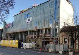 Iar acum, poti face asta in premiera, online, de pe telefon sau laptop. Mutarea Anului Banca Transilvania E Gata SÄƒ IÈ™i Schimbe Sediul Central Media9 Media9