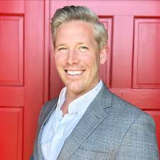 Danny Mccullough's Instagram, Twitter & Facebook