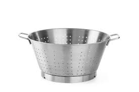 Una apprezzata, per esempio, è la torta di riso emiliana, che prevede tra gli ingredienti mandorle, cedro candito e scorza di limone o, ancora, gli amaretti. Scolapasta Profi Line O41 5x H 21 Cm Borz Cooking Store