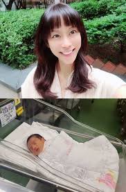 올 1월 열애 사실을 고백했던 그룹 쥬얼리 출신 조민아(36)가 남자친구와 결별한 소식을 털어놨다. Pvxaiawahbnxzm