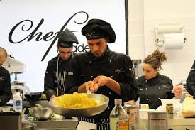Corso Cuoco Chefacademy Nel 2020 Gordon Ramsey Cucina Professionale Scuola Di Cucina