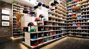 Are You A Fan Of Baseball Hats Snapbacks Or Any Other Cool Caps You Ll Definitely Love This Idea On Organizing Your Caps H Hat Stores Cap Store Hat Display